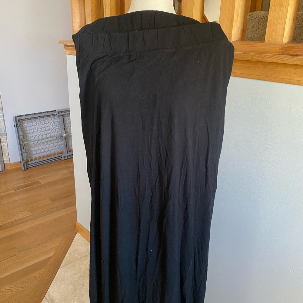 Liz Lange Black Maternity Skirt
